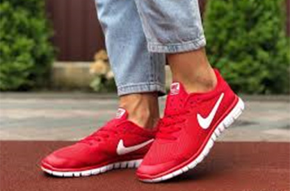 кроссовки Nike красные